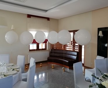 Duże balony z helem - Austeria Niemczańska Niemcza